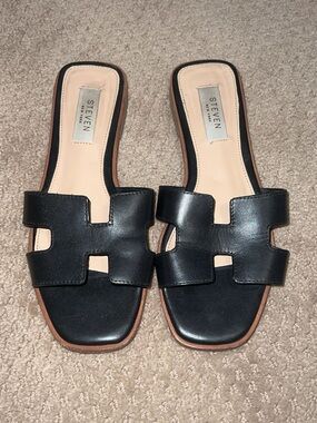 Steve Madden Black Slide Sandals with Cutout Strap